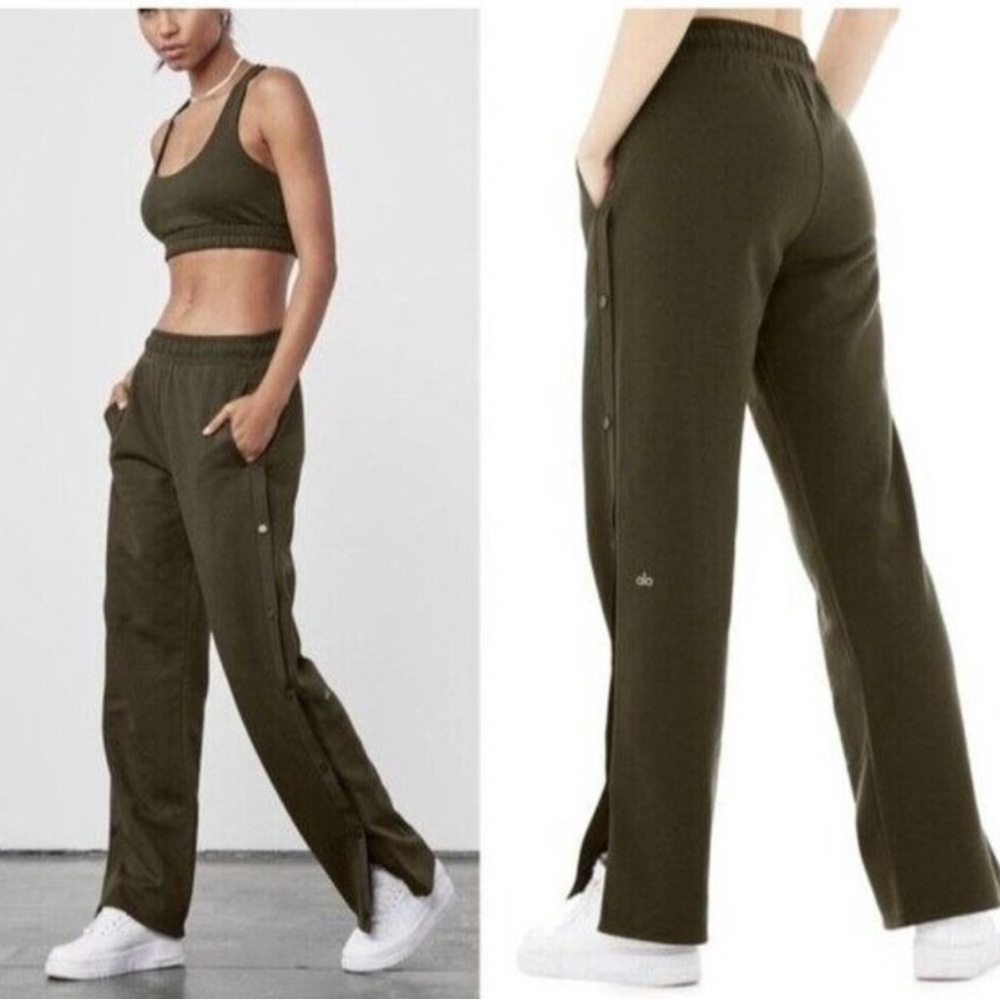 Alo Courtside Tearaway Snap Pant